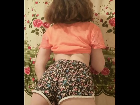 ❤️ Babi ifanc rhywiol yn tynnu ei siorts ar gamera ☑Porno ar cy.hentaivost.ru
