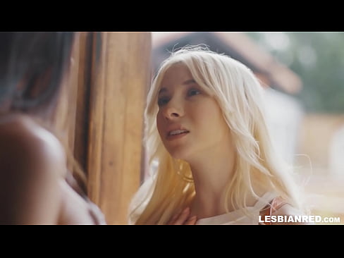 ❤️ Merch yn dod adref ychydig fisoedd yn ddiweddarach ac yn y diwedd yn bwyta pussy ei llysfam ☑Porno ar cy.hentaivost.ru